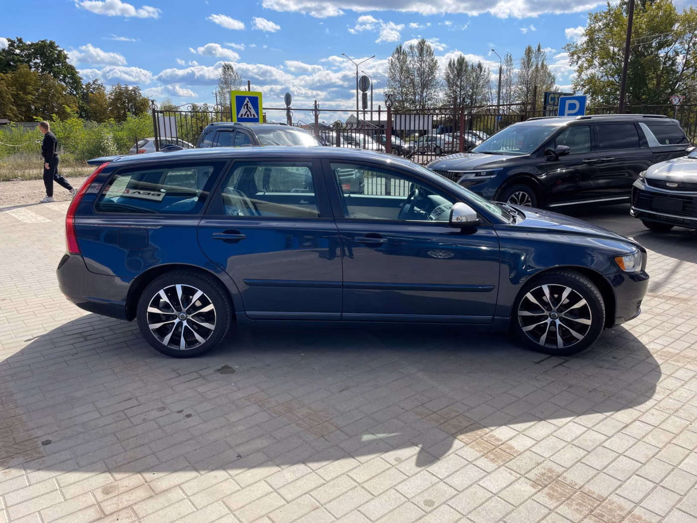 Volvo V50 фото 3