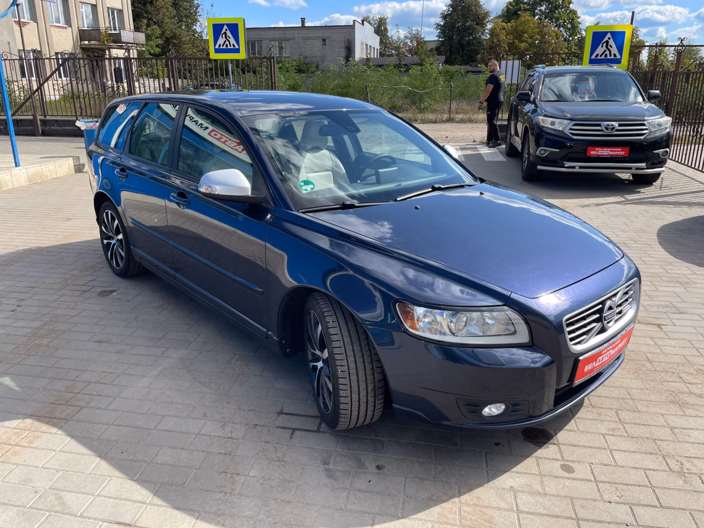 Volvo V50 фото 5