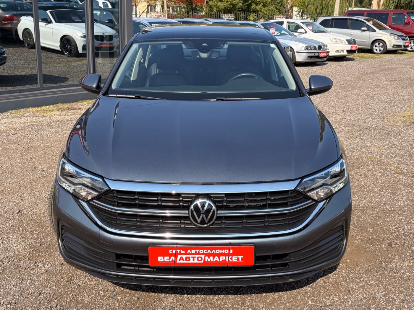 Volkswagen Jetta фото 2