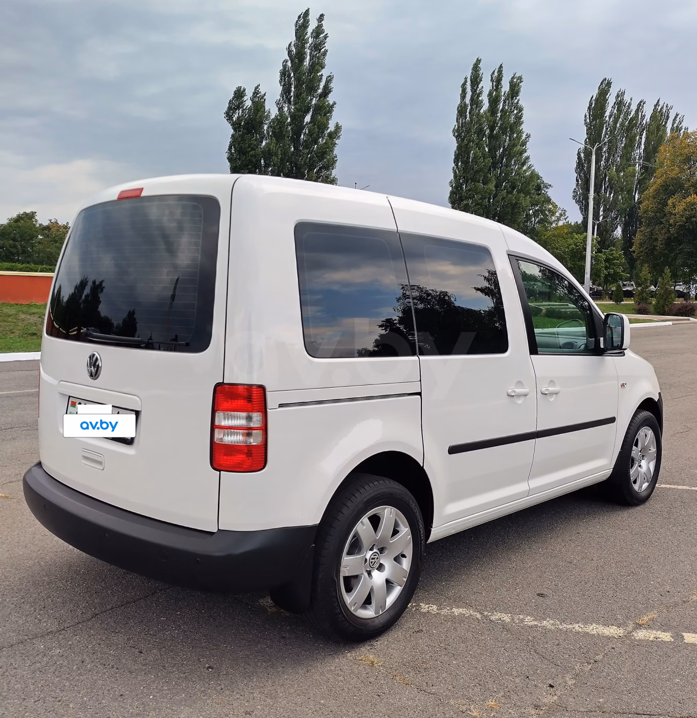 Volkswagen Caddy фото 12