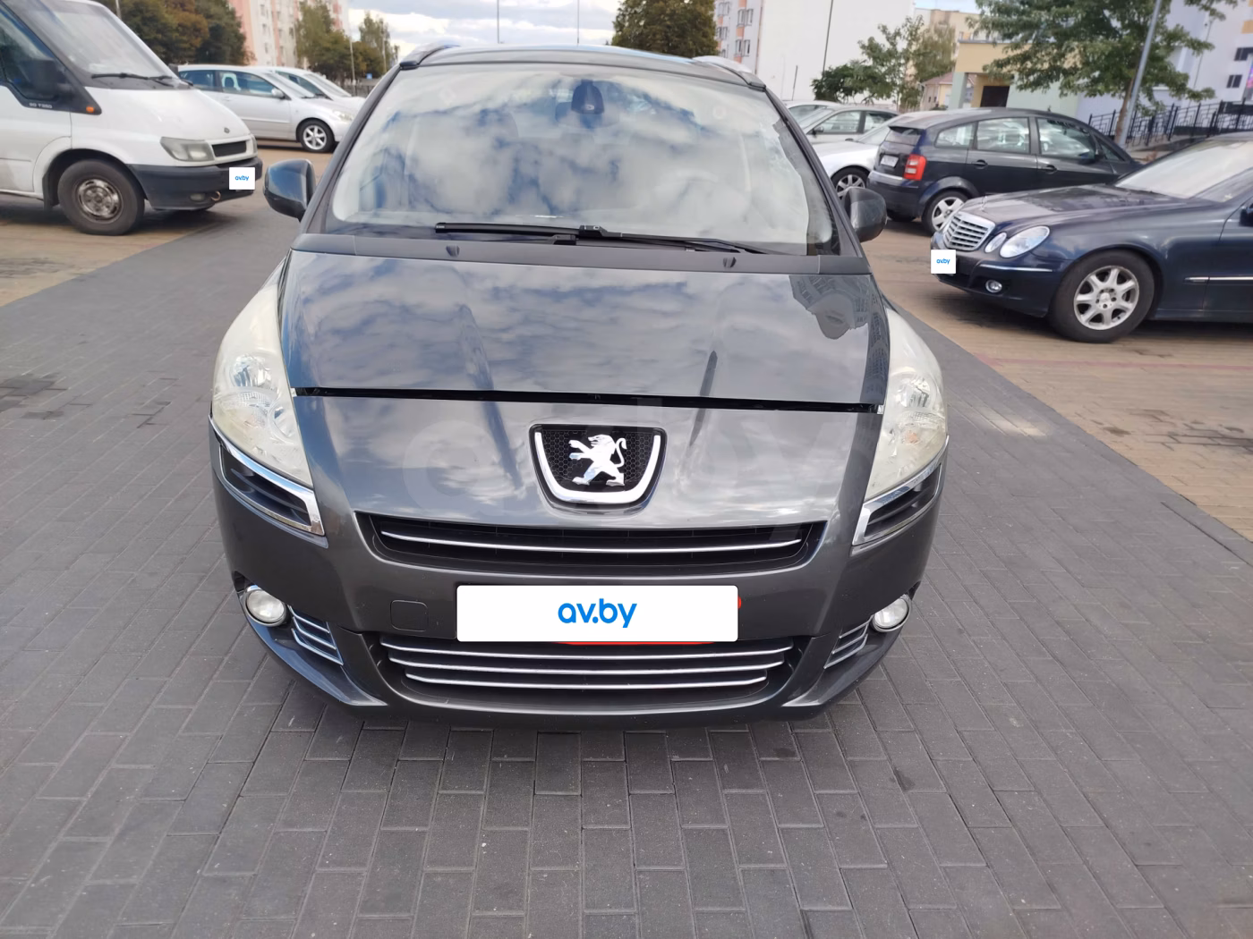 Peugeot 5008 фото 3