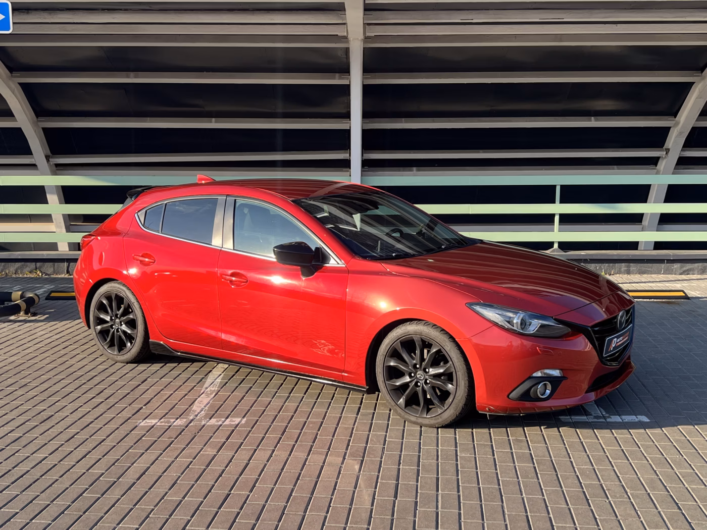 Mazda 3 фото 3