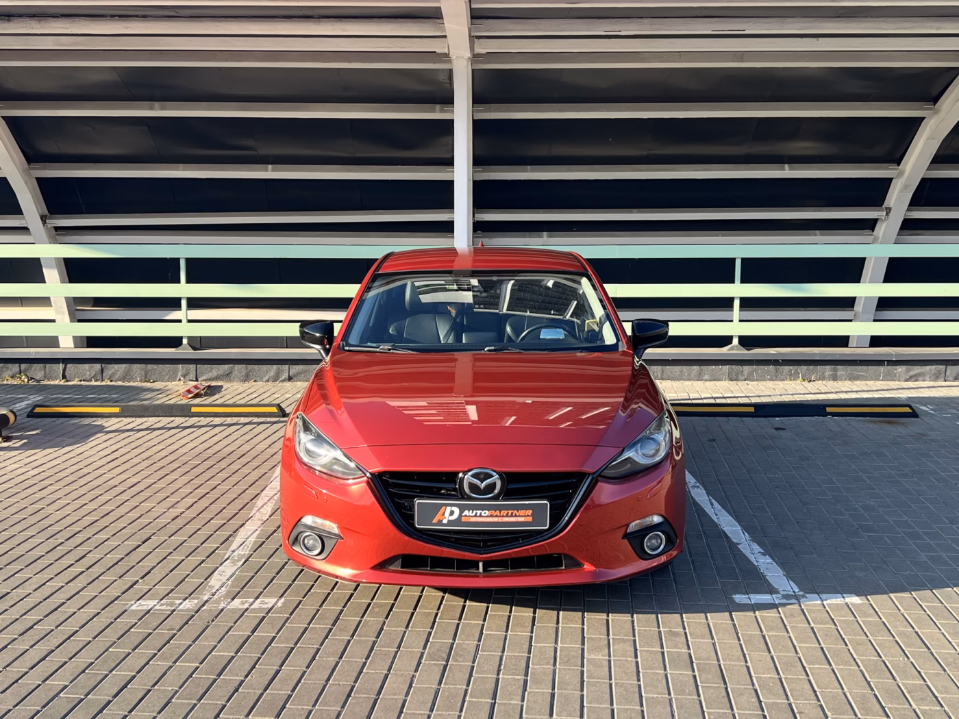 Mazda 3 фото 2