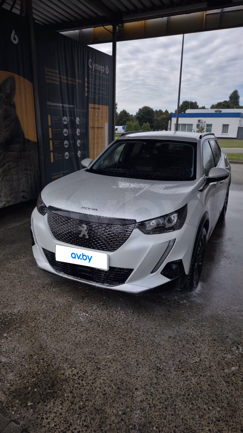 Peugeot 2008 фото 12