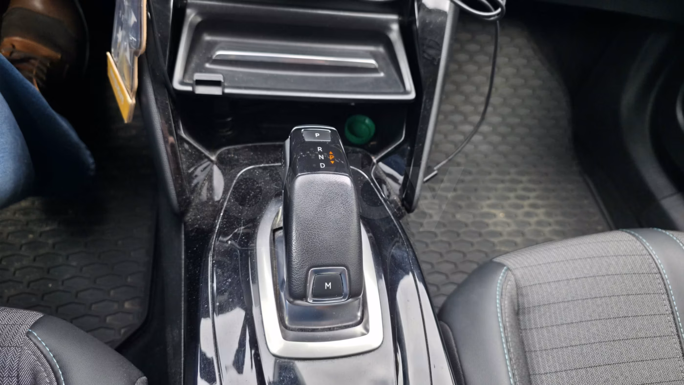 Peugeot 2008 фото 13