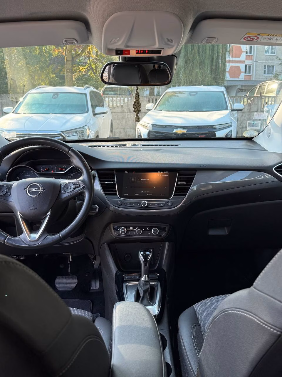 Opel Crossland X фото 10