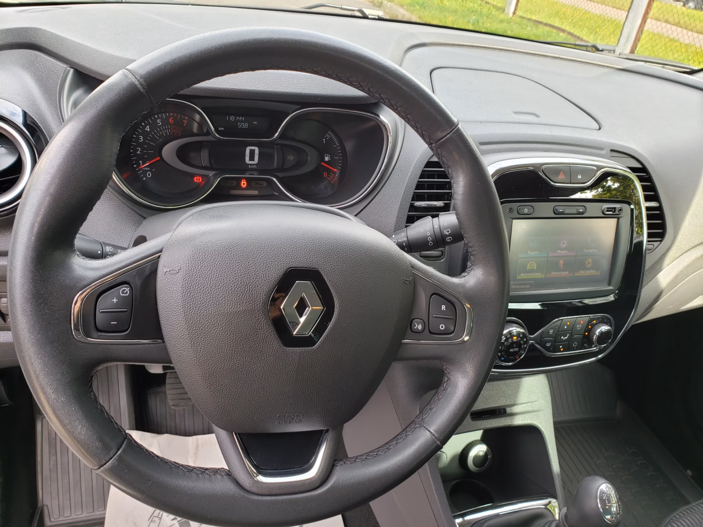Renault Kaptur фото 10