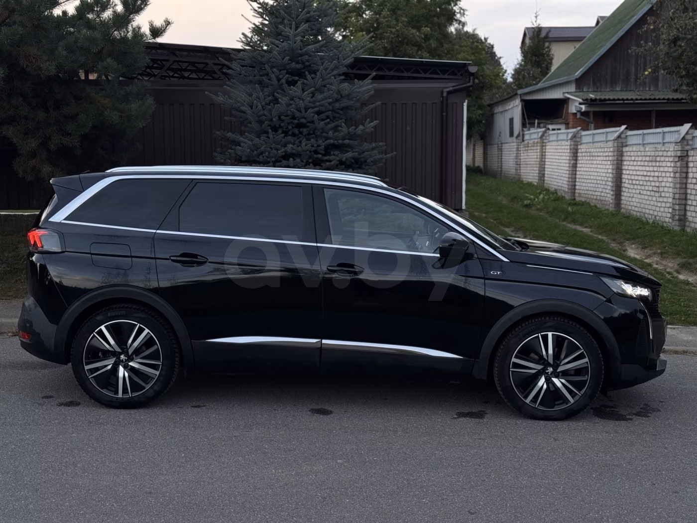 Peugeot 5008 фото 6