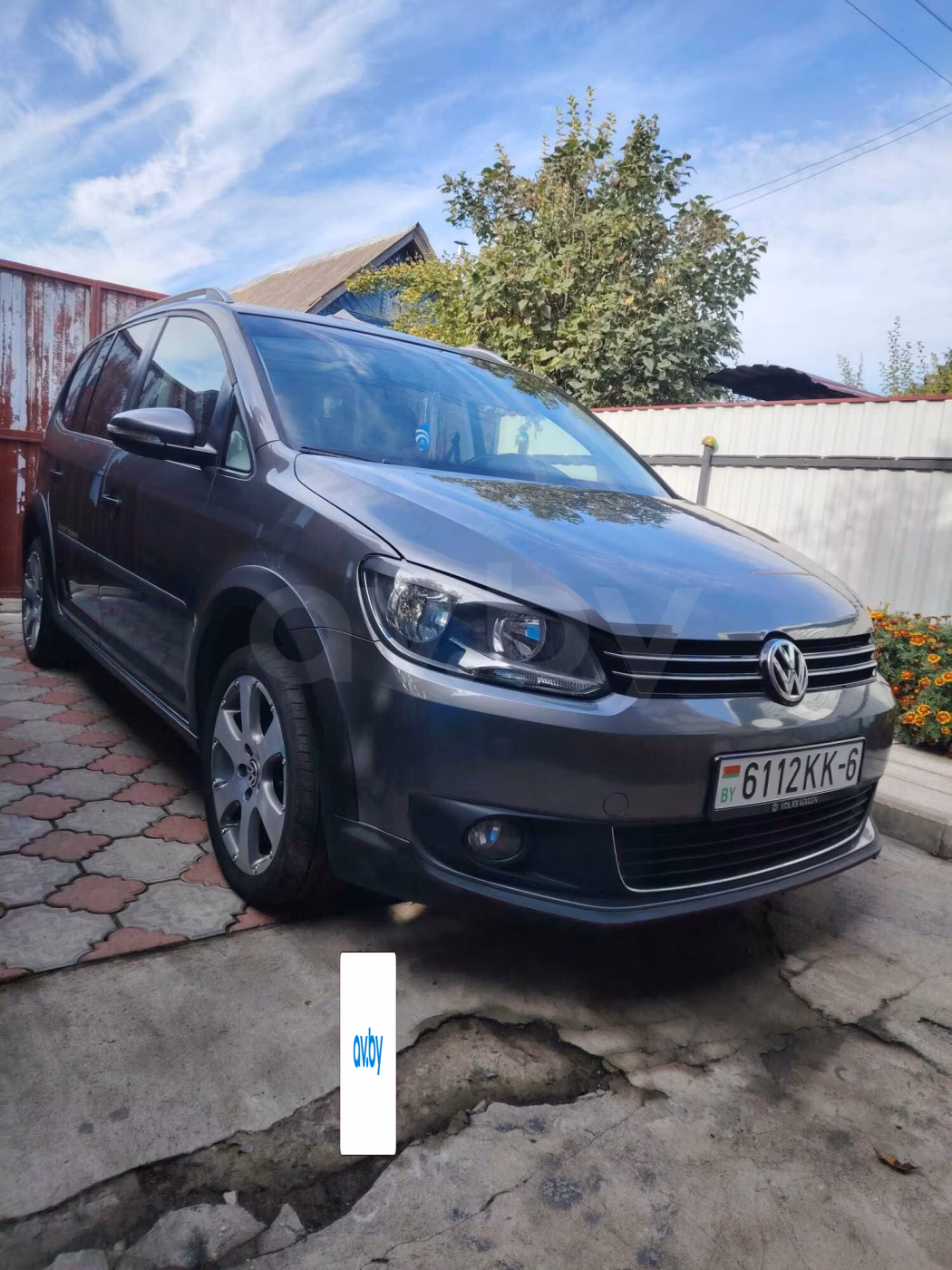 Volkswagen Touran Cross