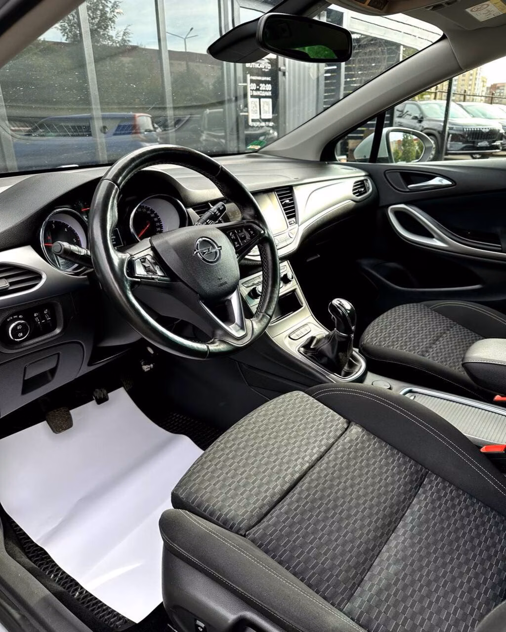 Opel Astra фото 9