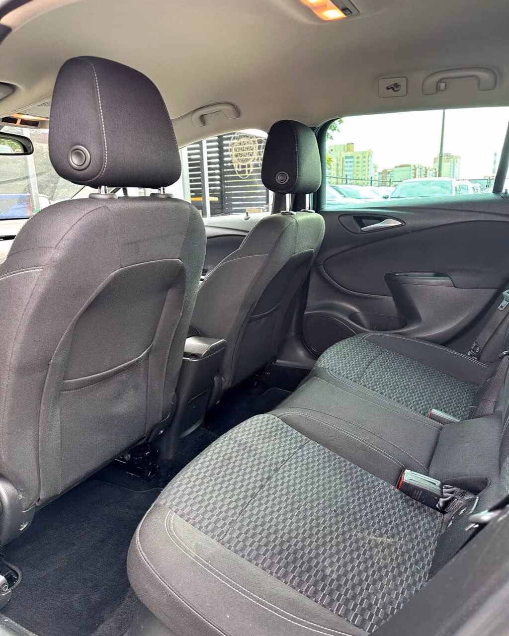 Opel Astra фото 11