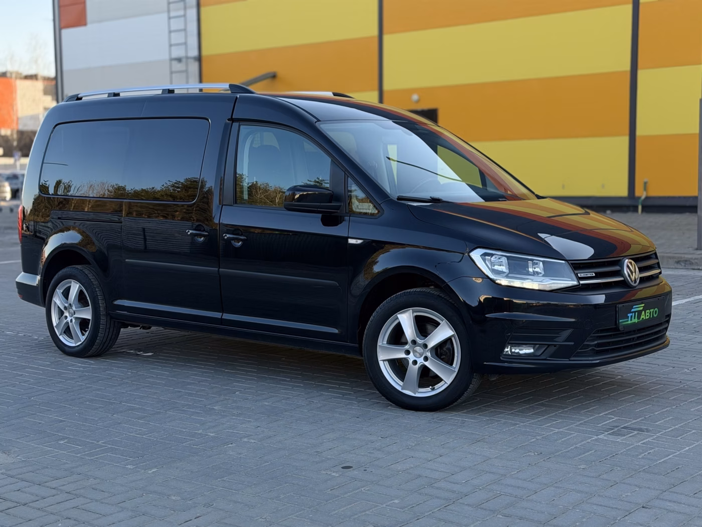 Volkswagen Caddy MAXI фото 3