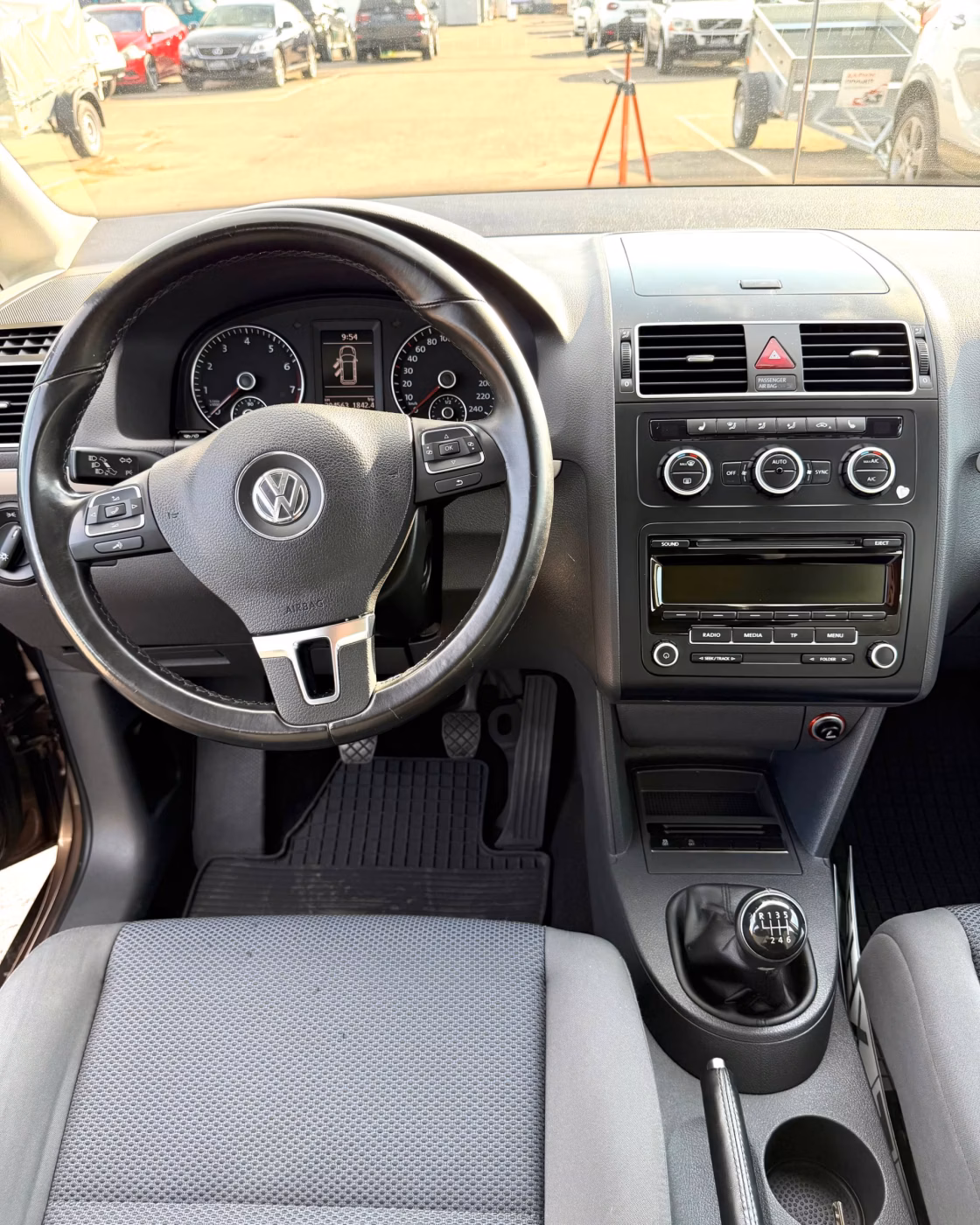 Volkswagen Touran фото 9
