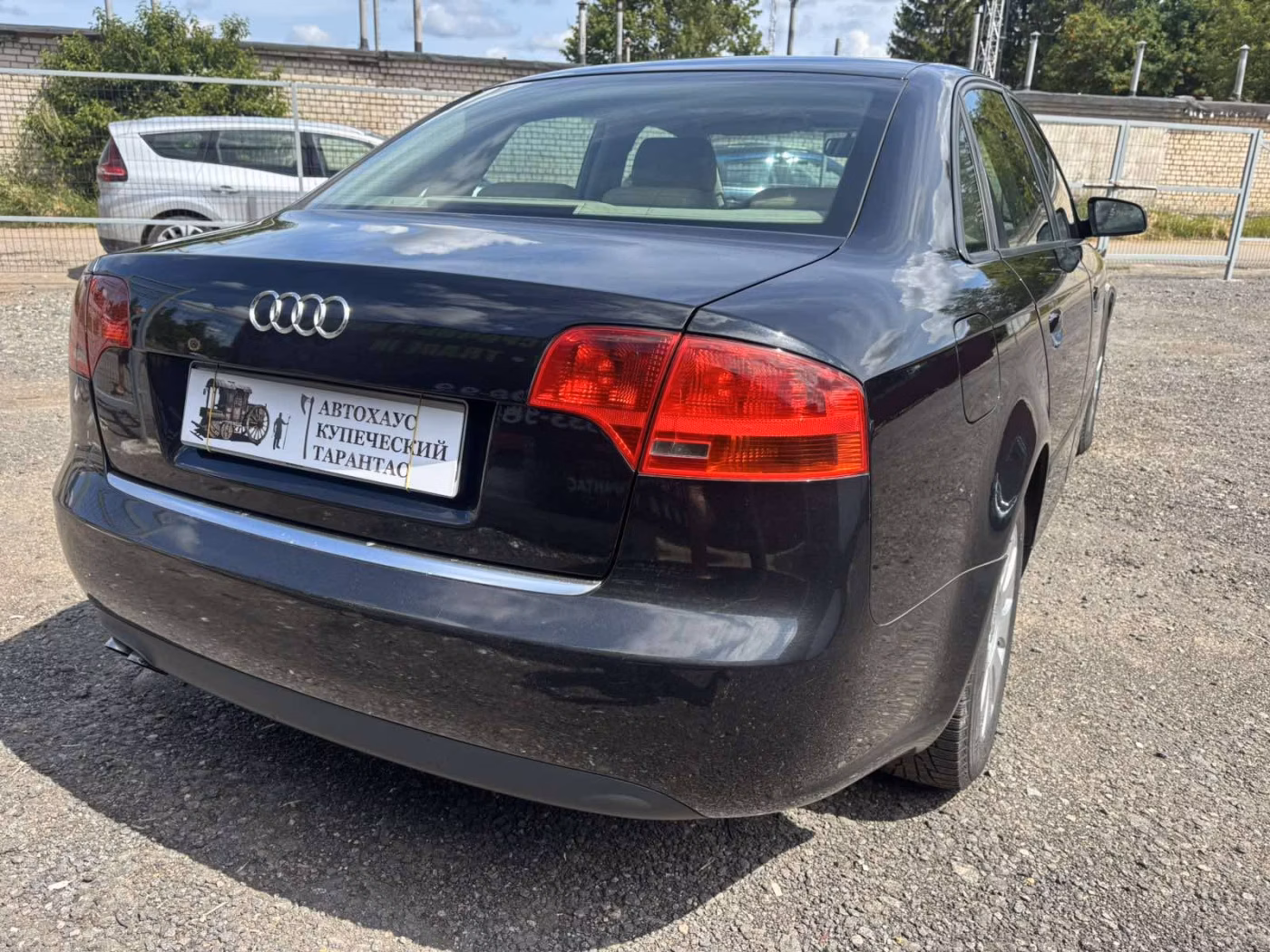 Audi A4 фото 3