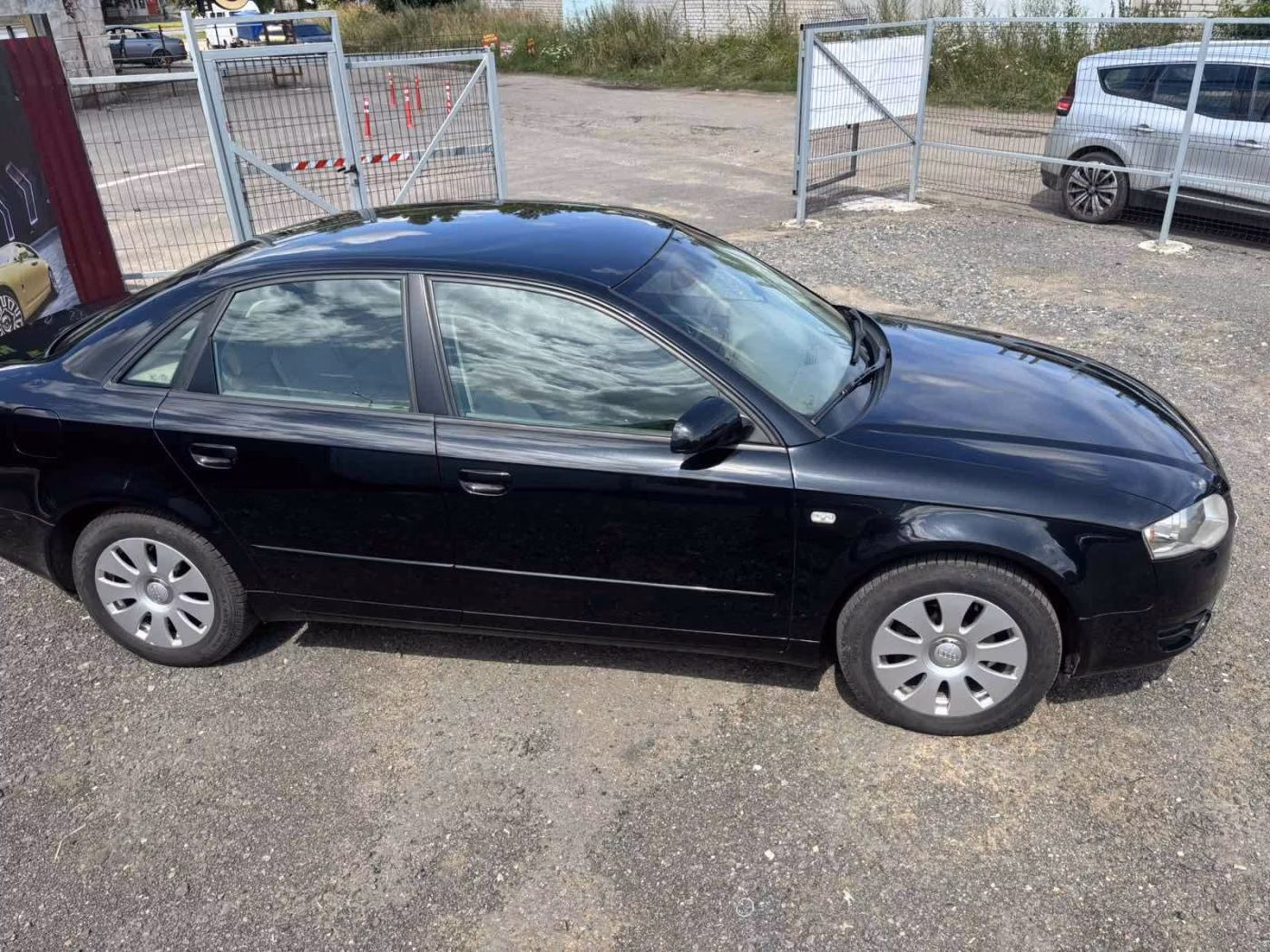 Audi A4 фото 11