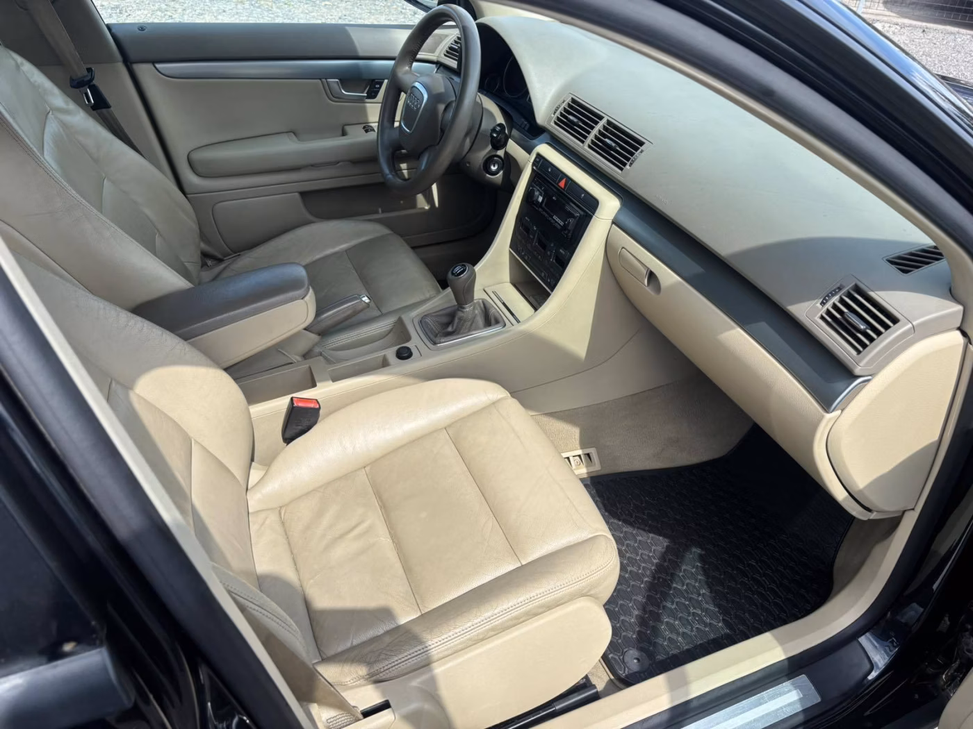 Audi A4 фото 22