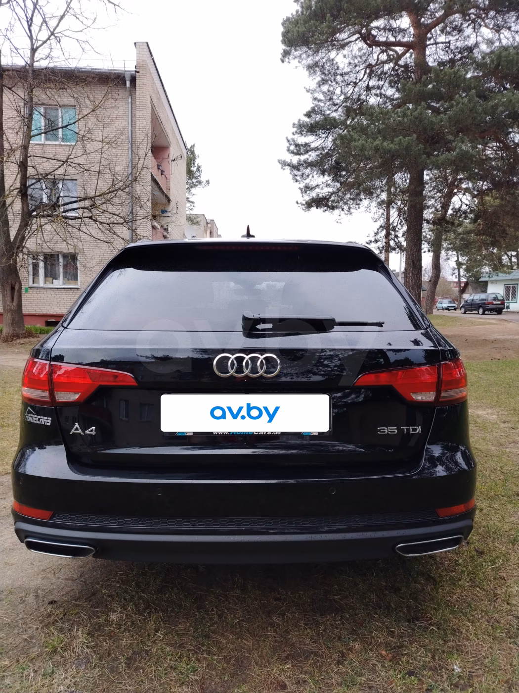 Audi A4 фото 2