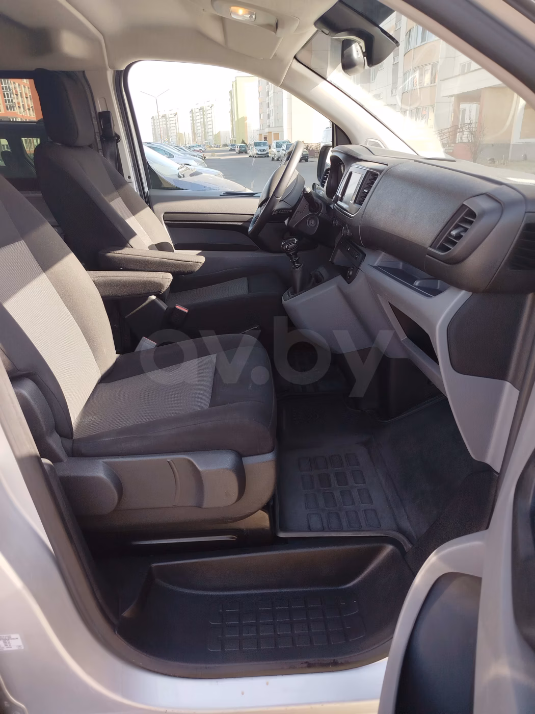 Citroen Jumpy фото 7