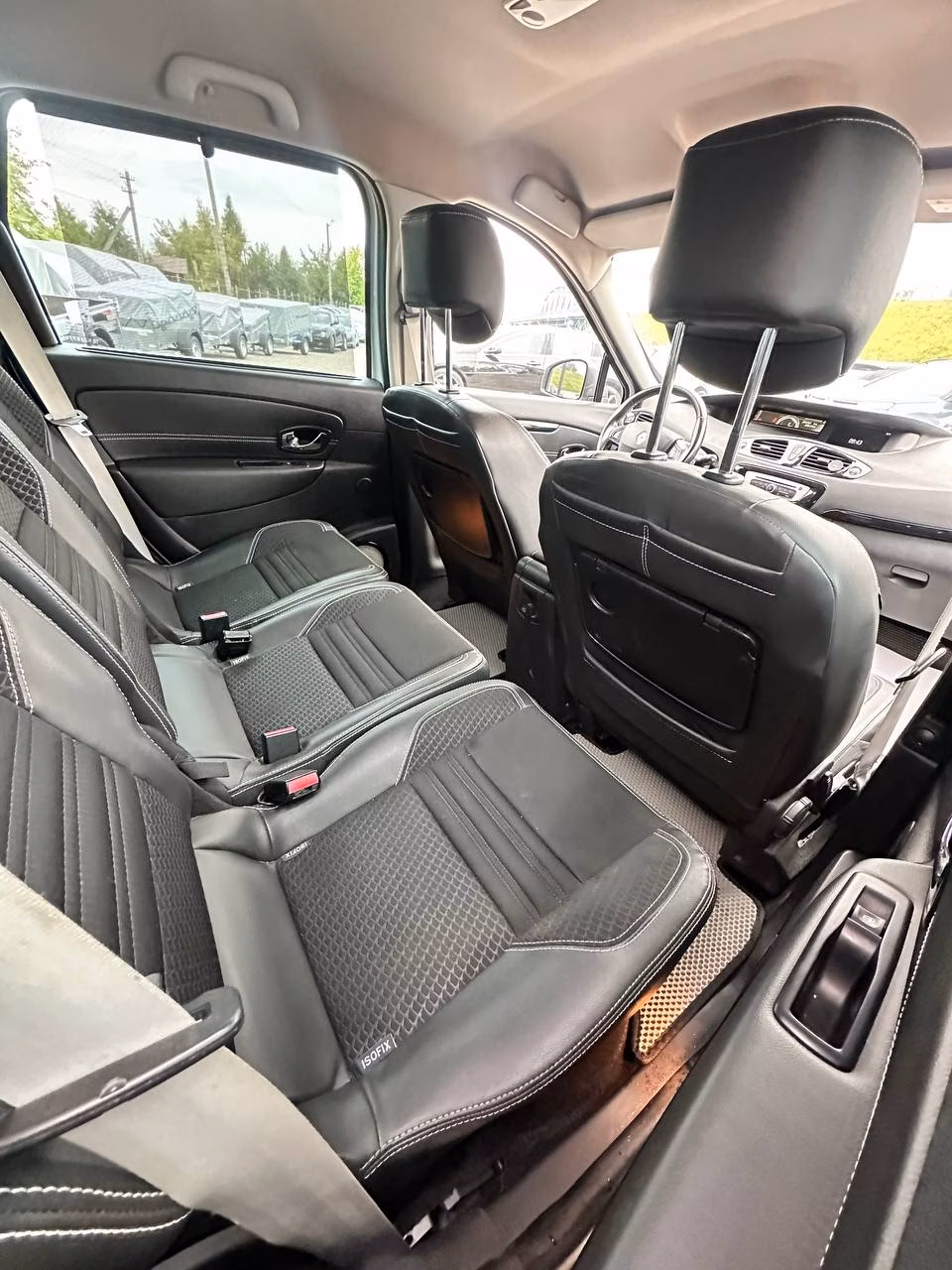 Renault Scenic фото 12