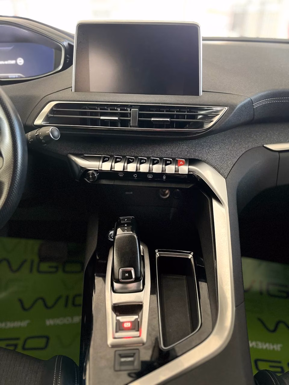Peugeot 5008 фото 15