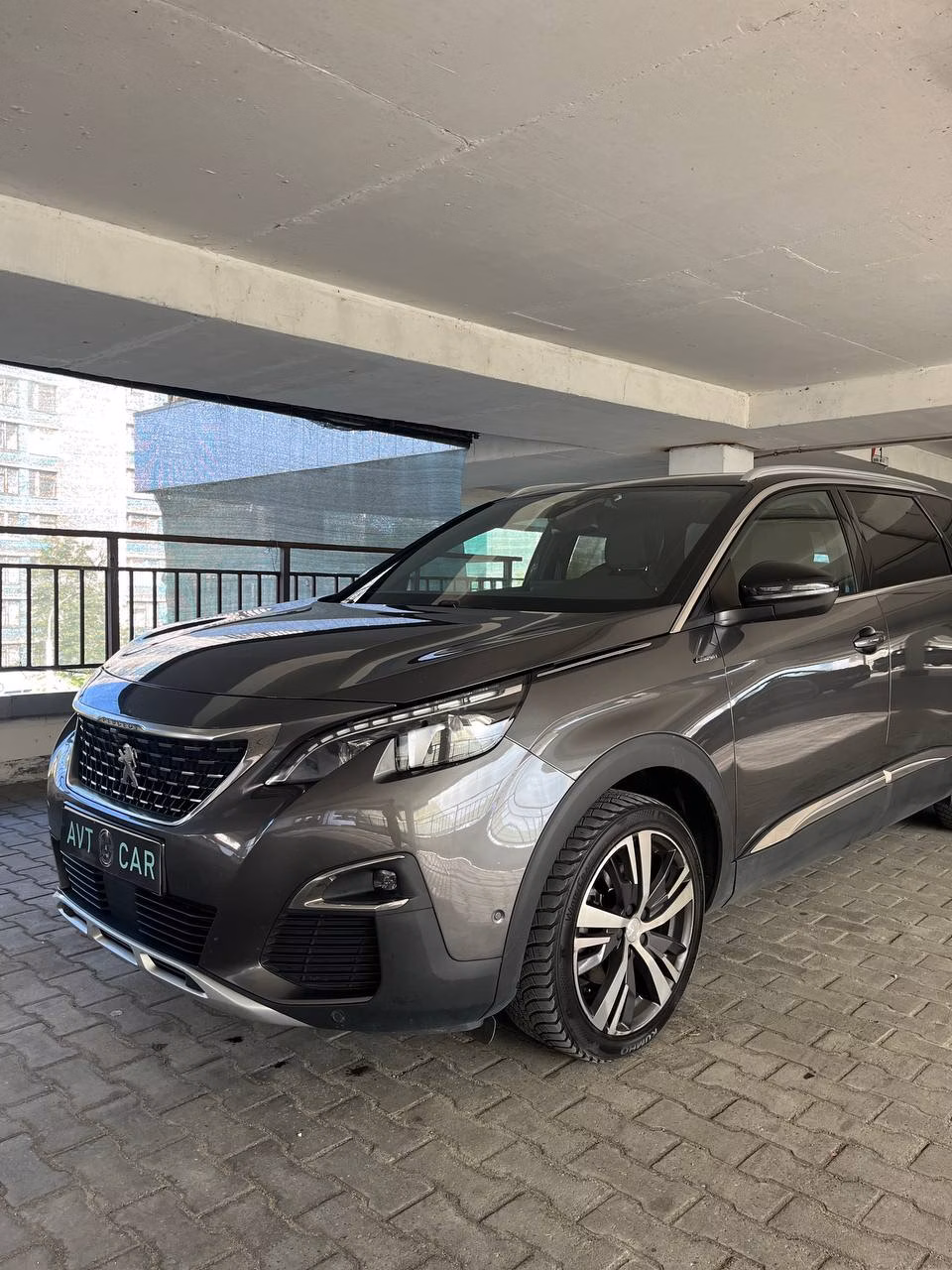 Peugeot 5008 фото 2