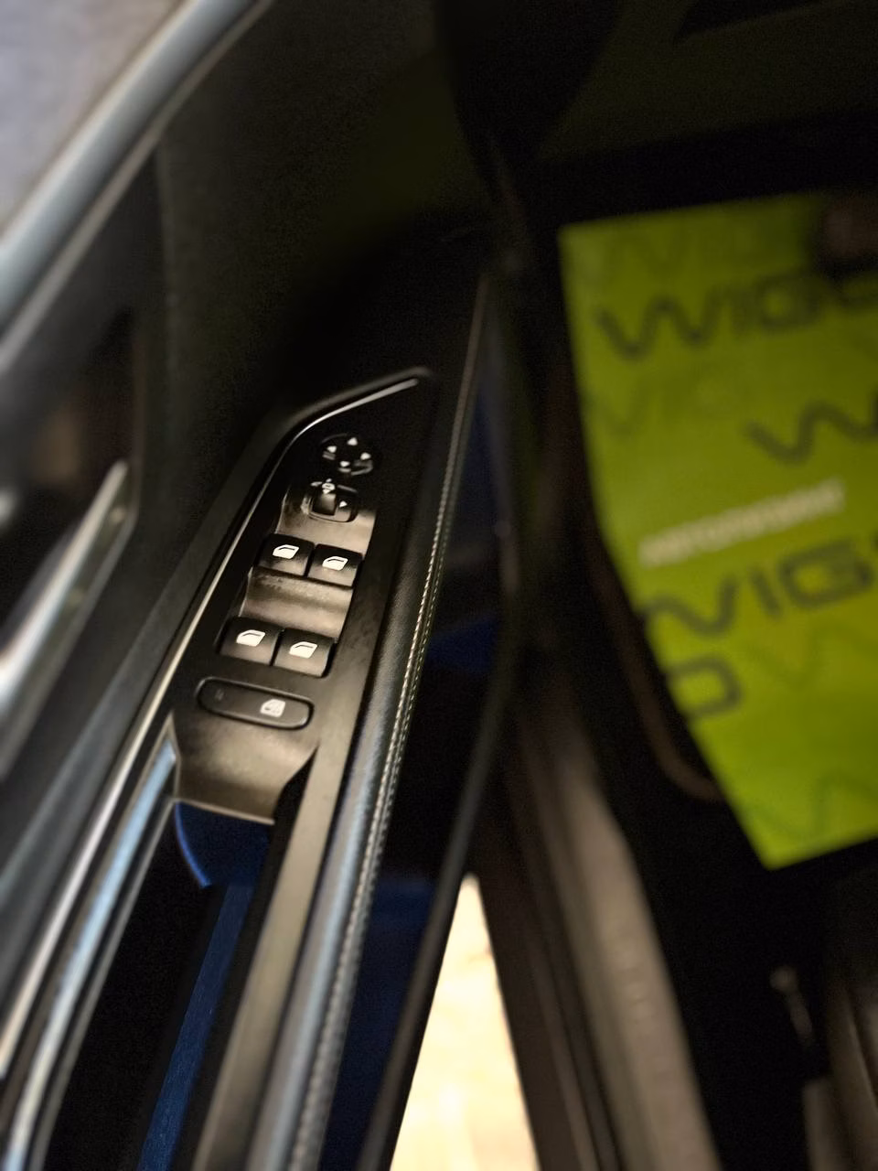 Peugeot 5008 фото 14