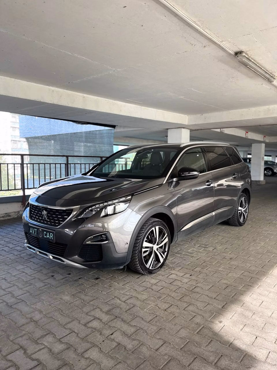Peugeot 5008 фото 3