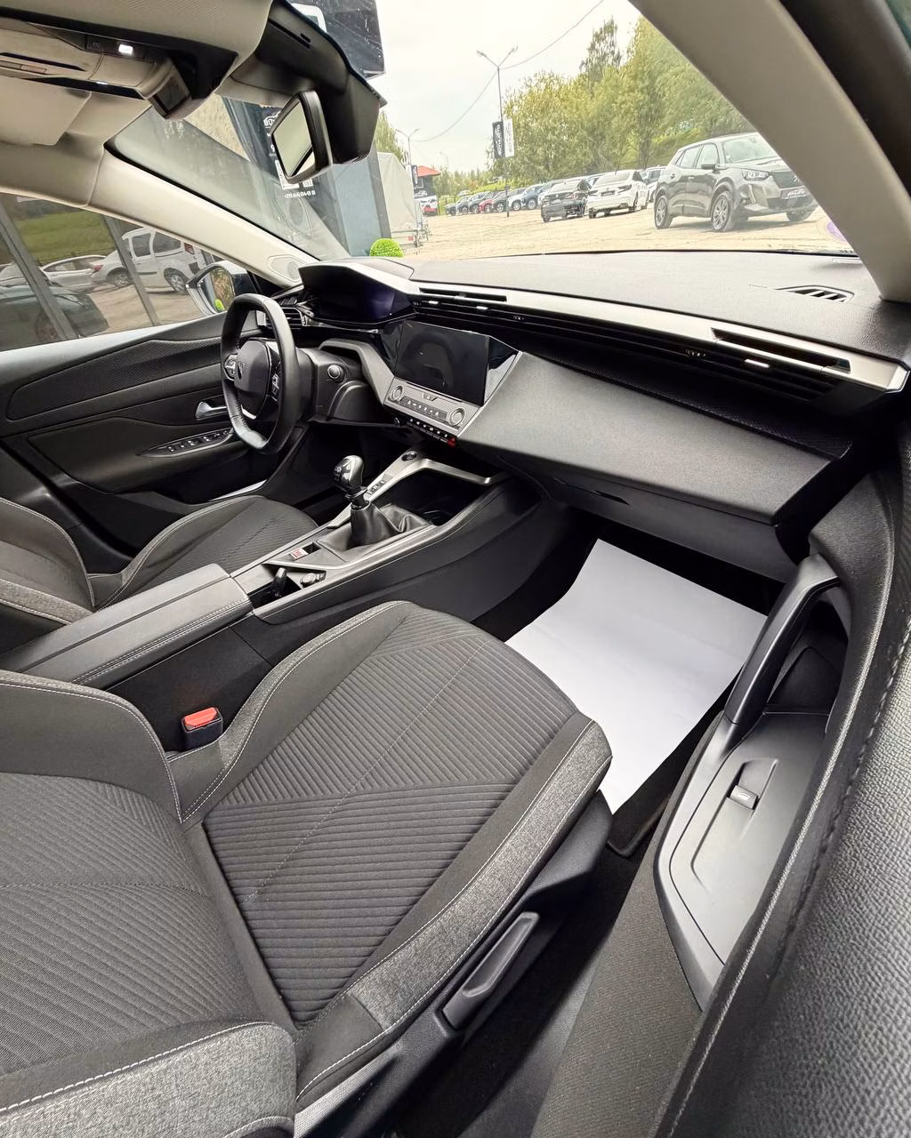 Peugeot 308 фото 11