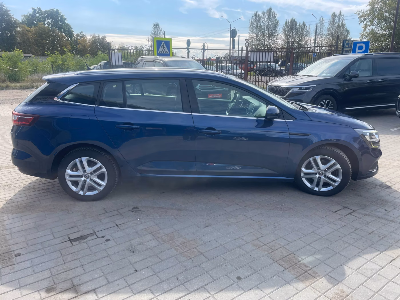 Renault Megane фото 2