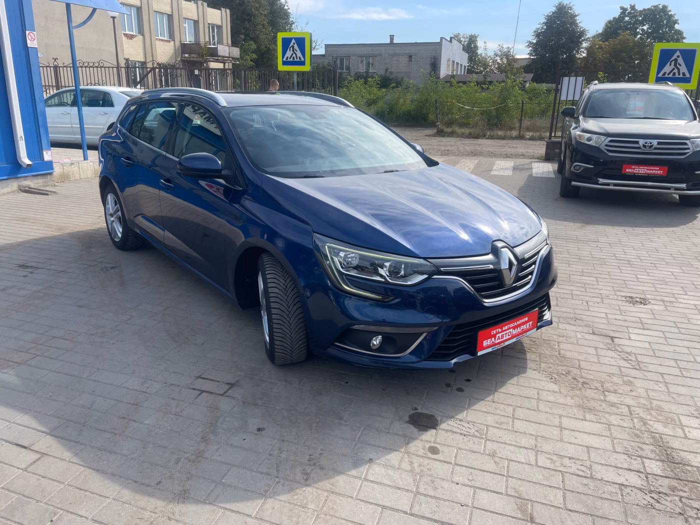 Renault Megane фото 4