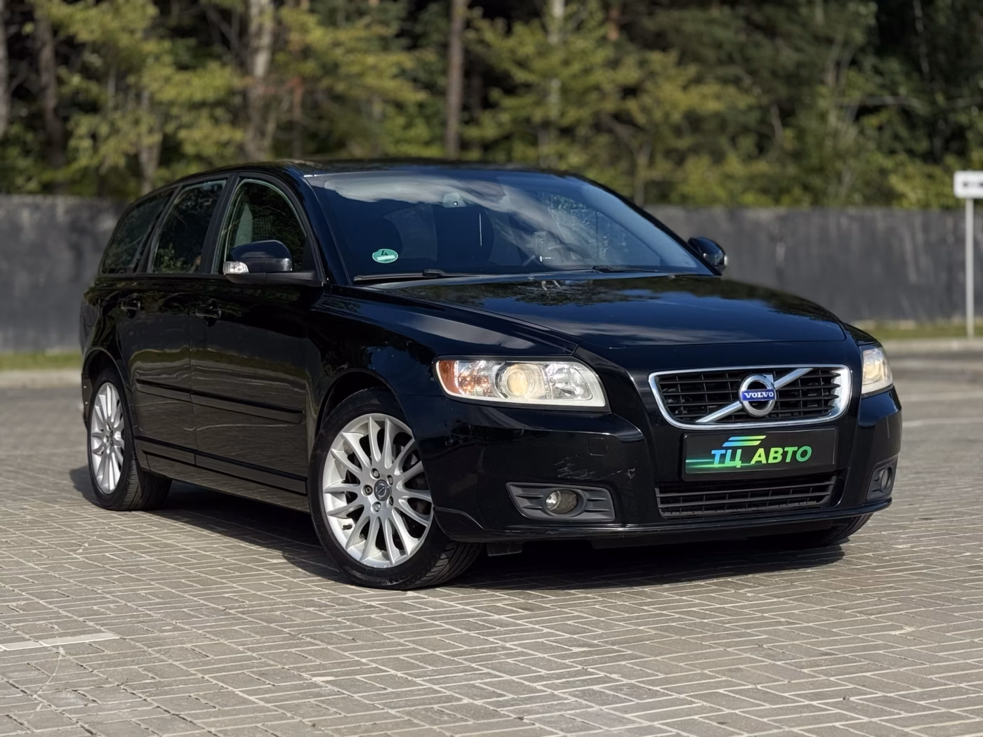 Volvo V50