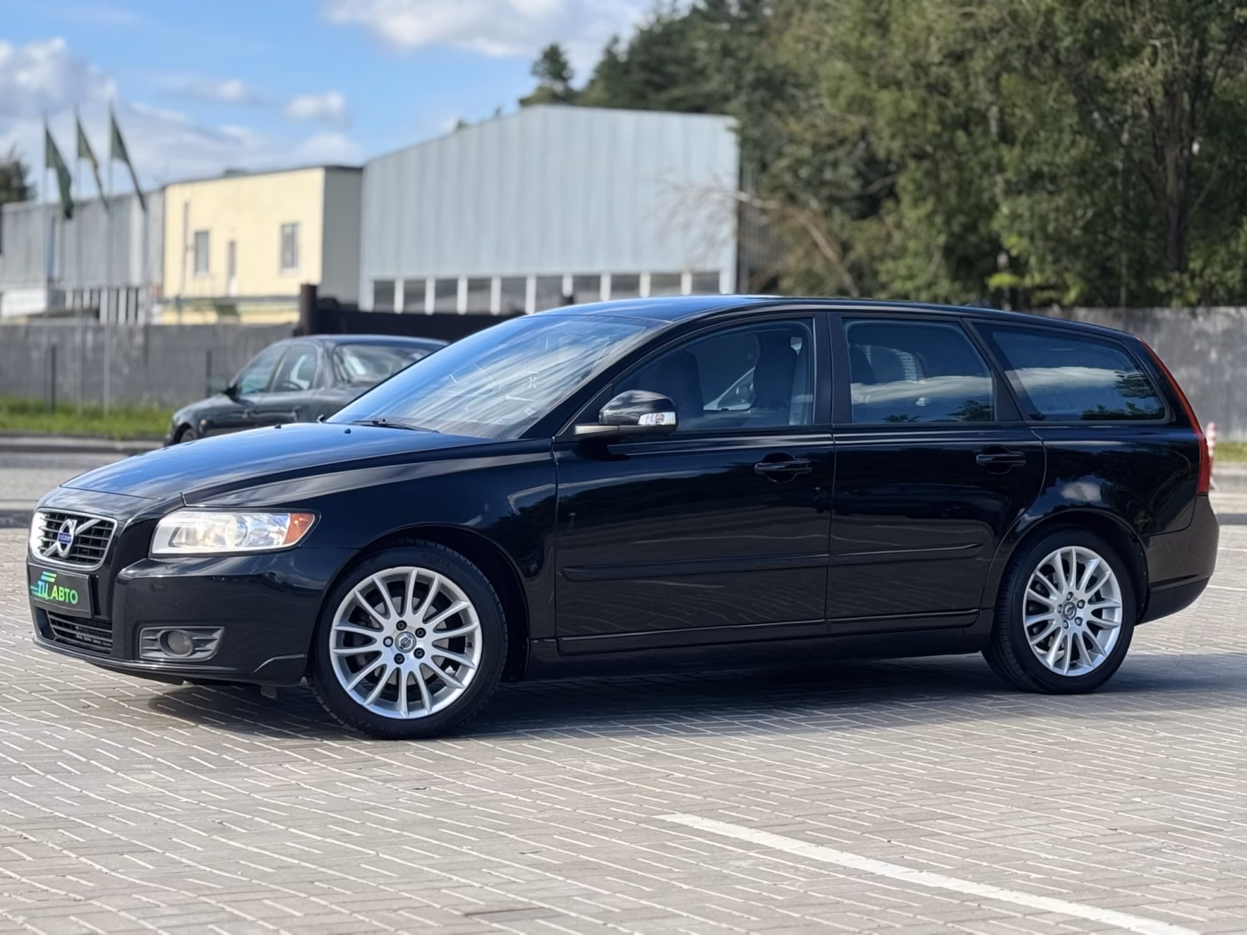 Volvo V50 фото 6