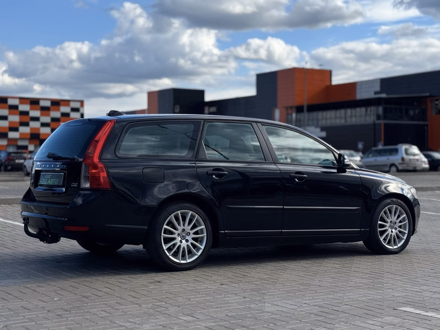 Volvo V50 фото 10