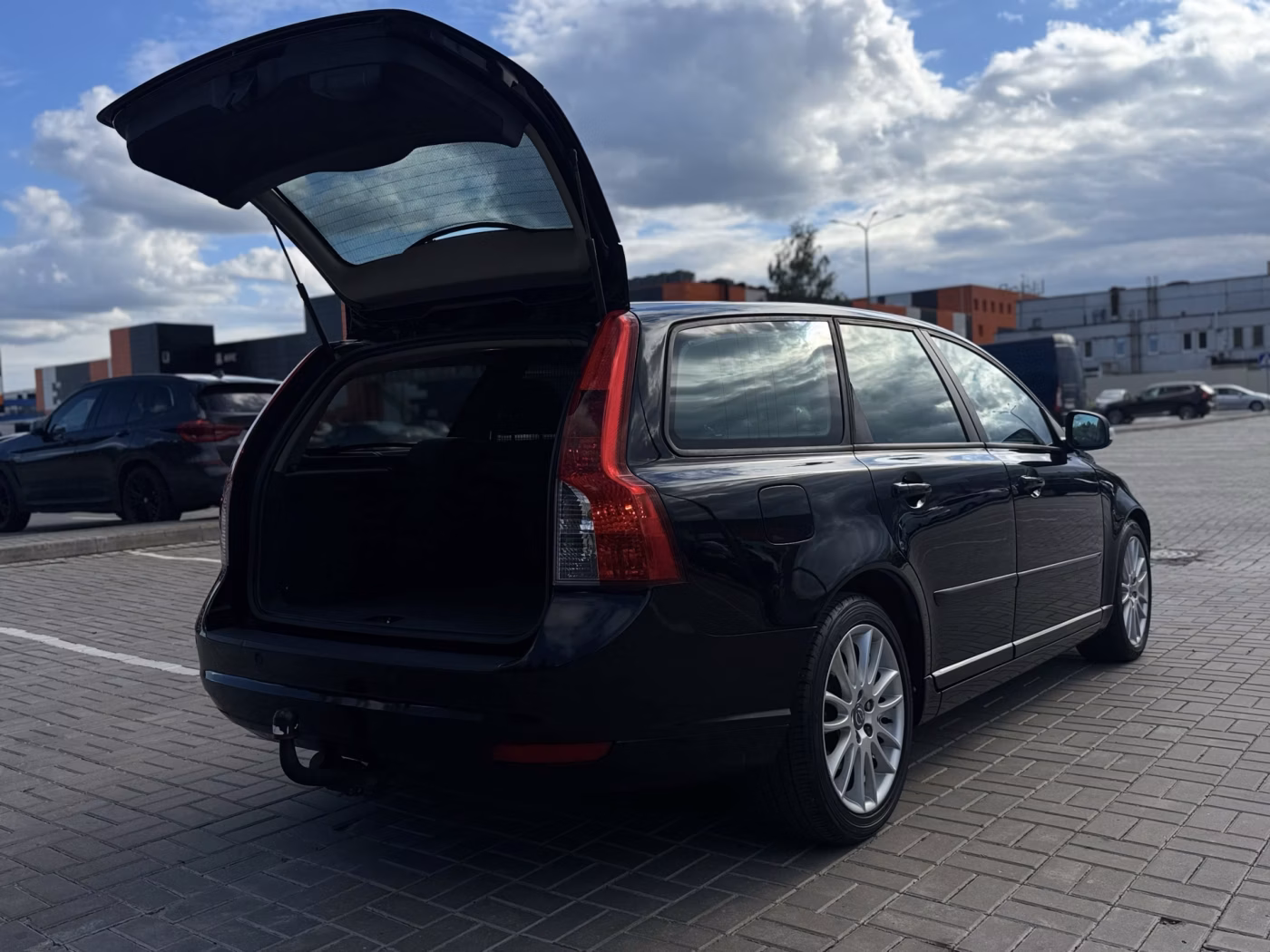 Volvo V50 фото 11