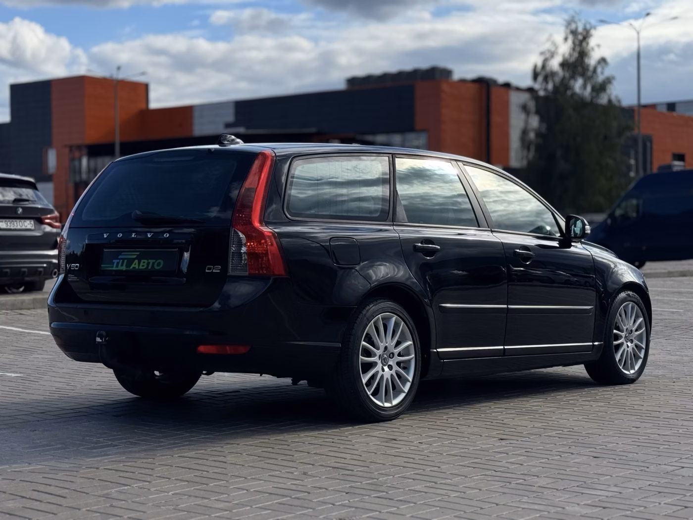 Volvo V50 фото 9