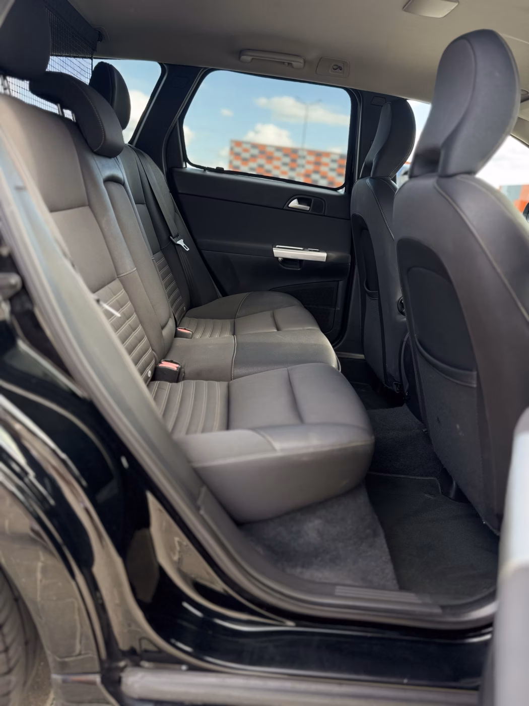 Volvo V50 фото 16