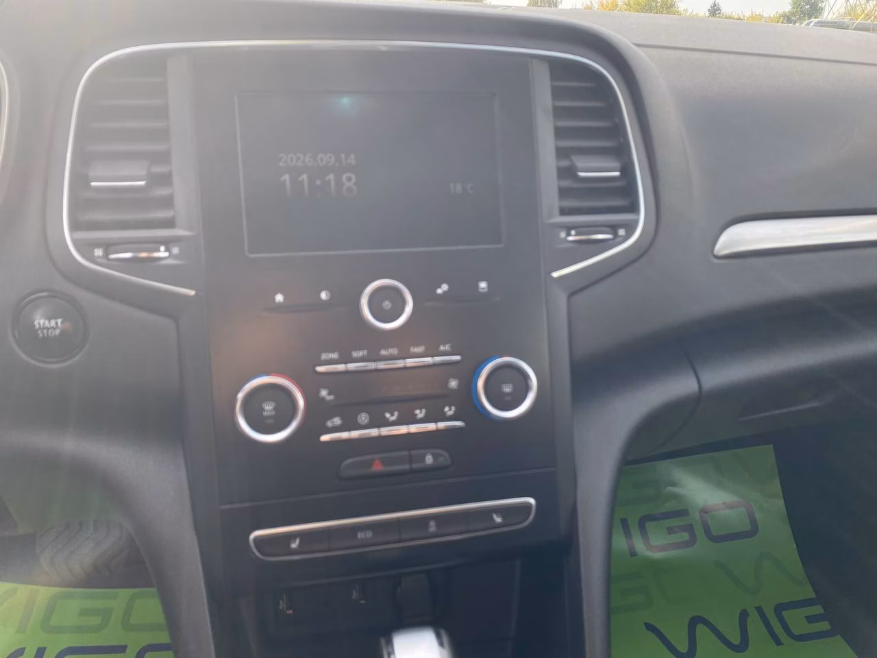 Renault Megane фото 12