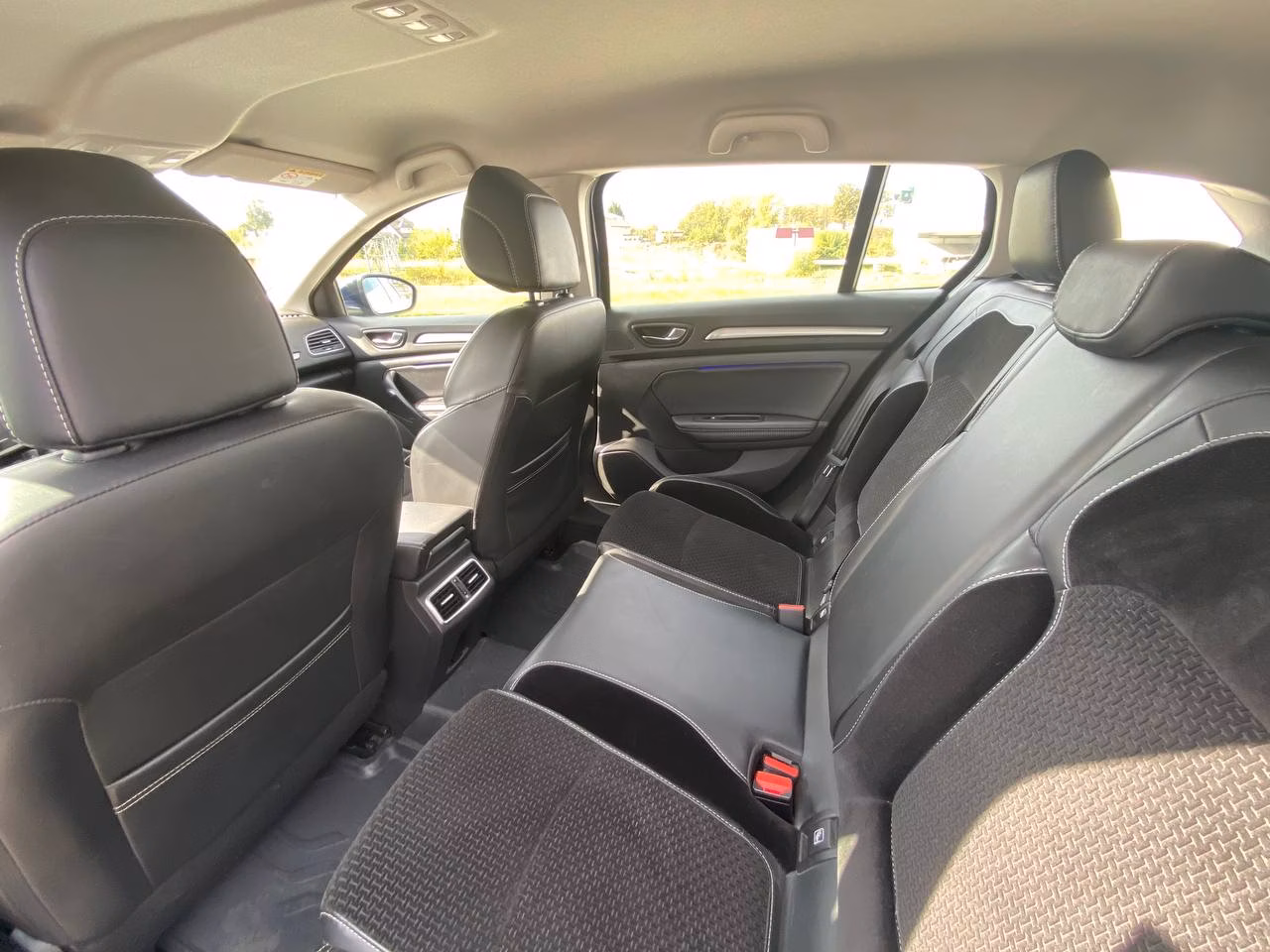 Renault Megane фото 17
