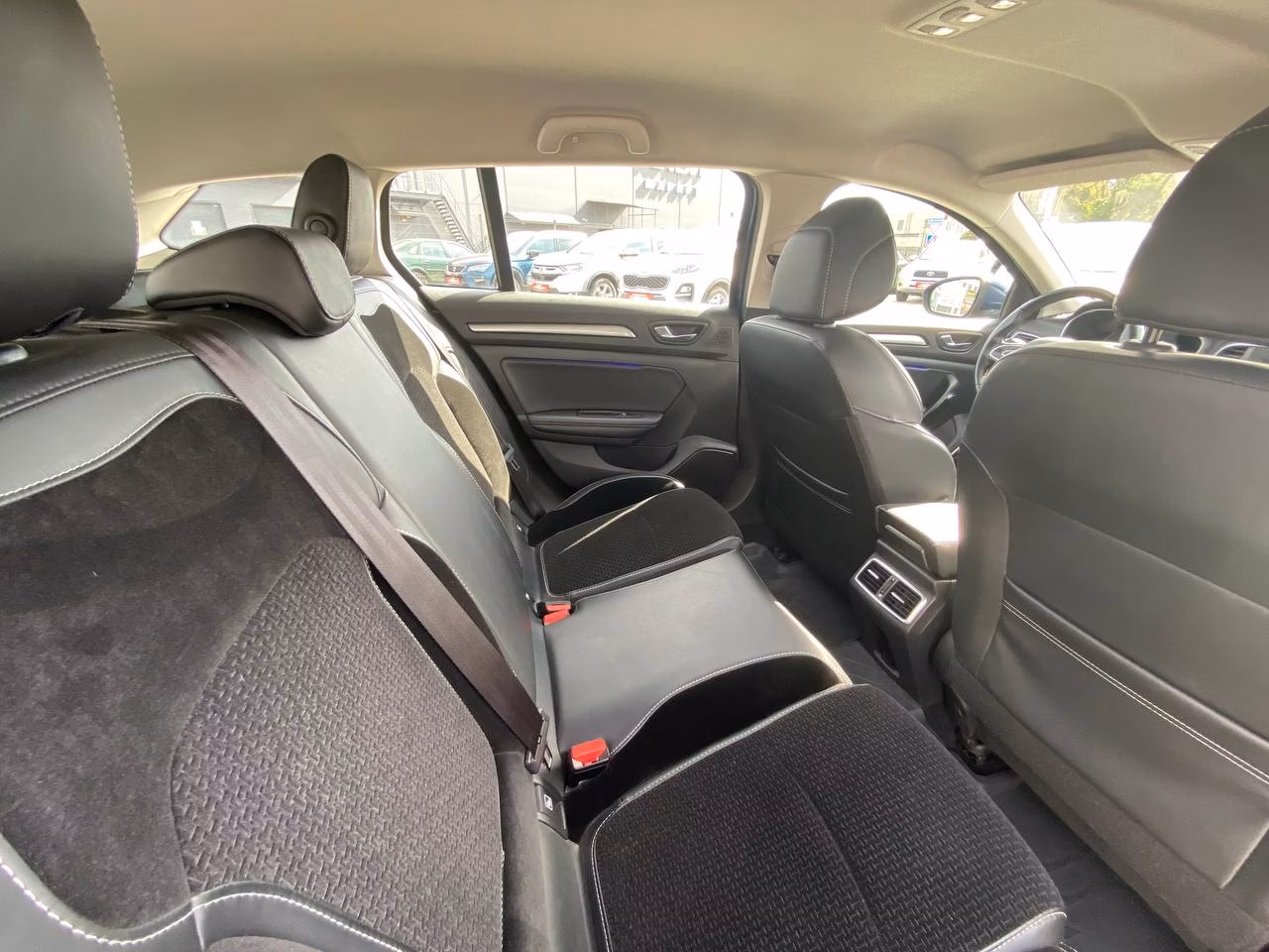 Renault Megane фото 18