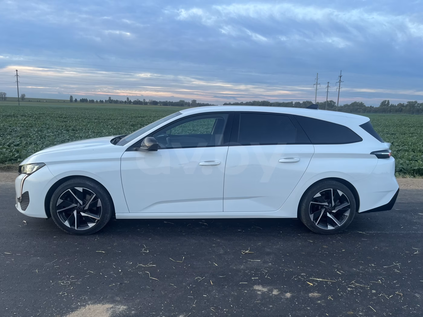 Peugeot 308 фото 2