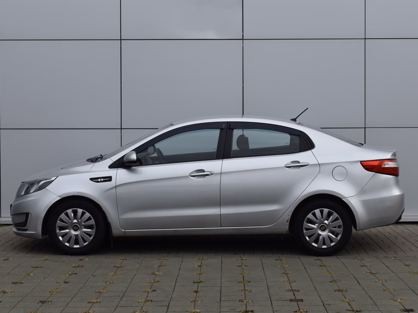 Kia Rio фото 8