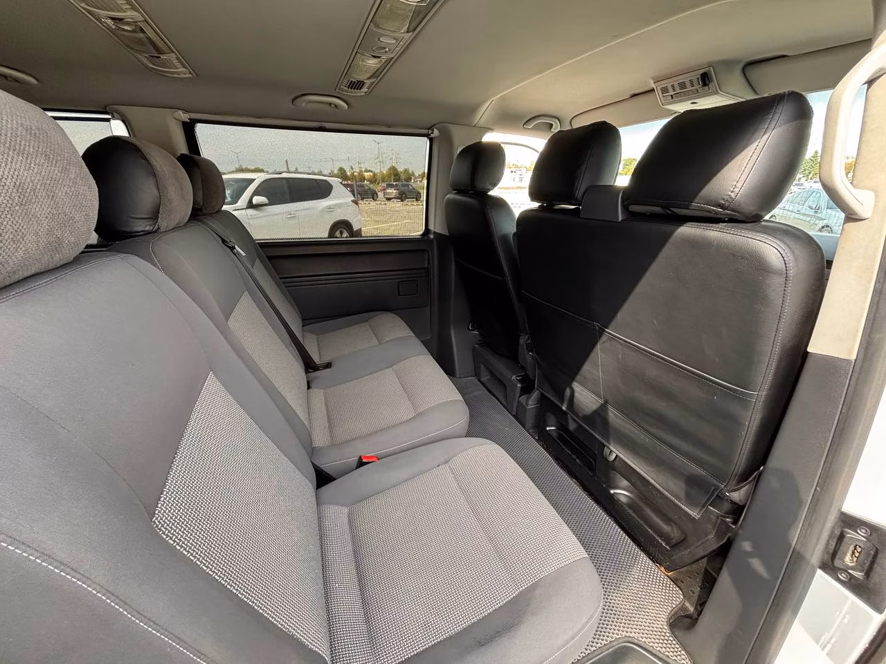 Volkswagen Caravelle фото 16