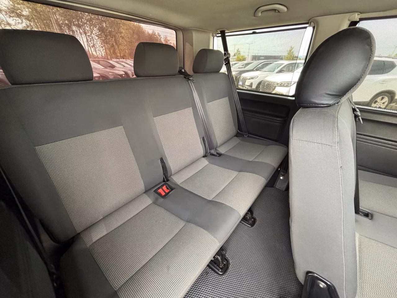 Volkswagen Caravelle фото 17