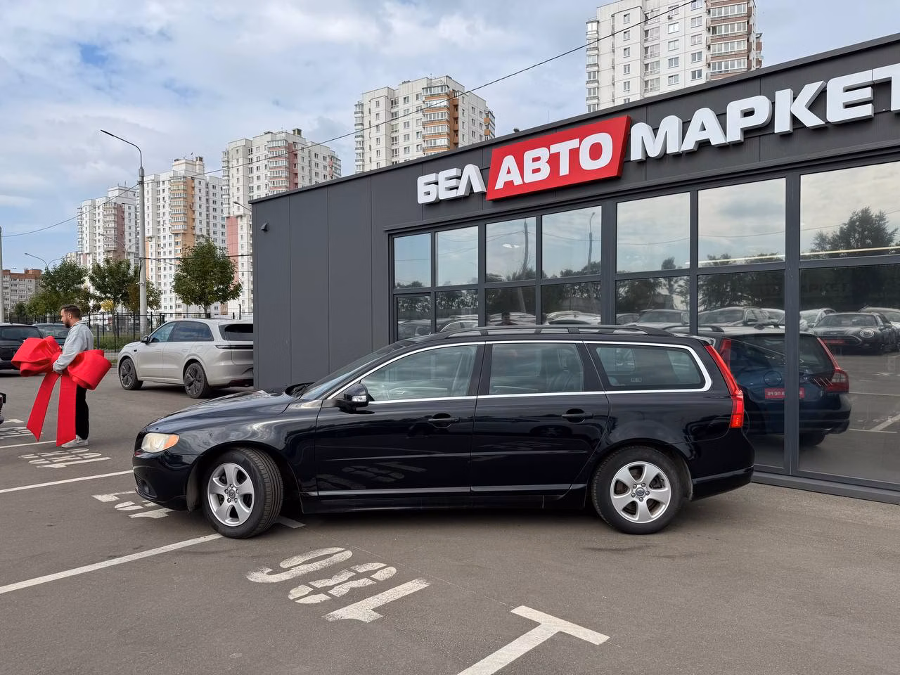 Volvo V70 фото 8