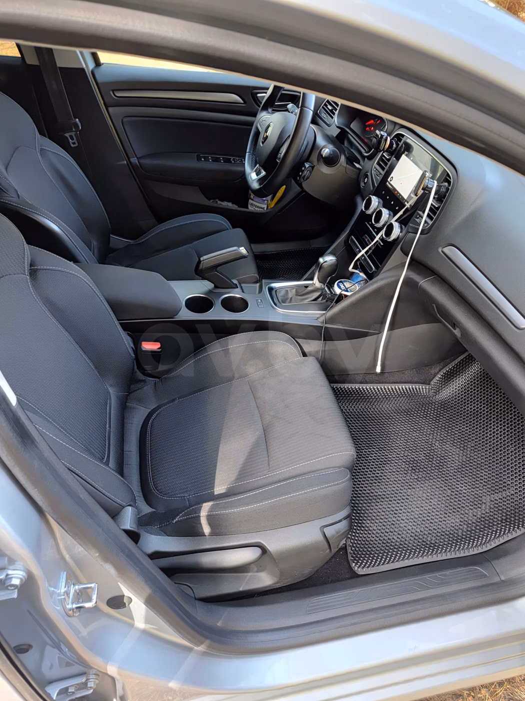 Renault Megane фото 8