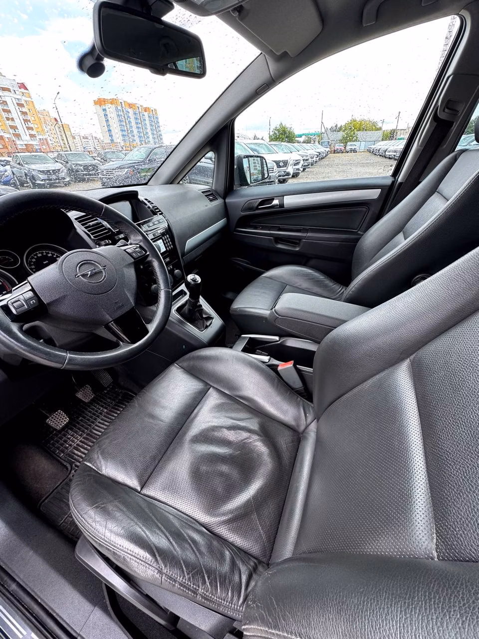 Opel Zafira фото 8