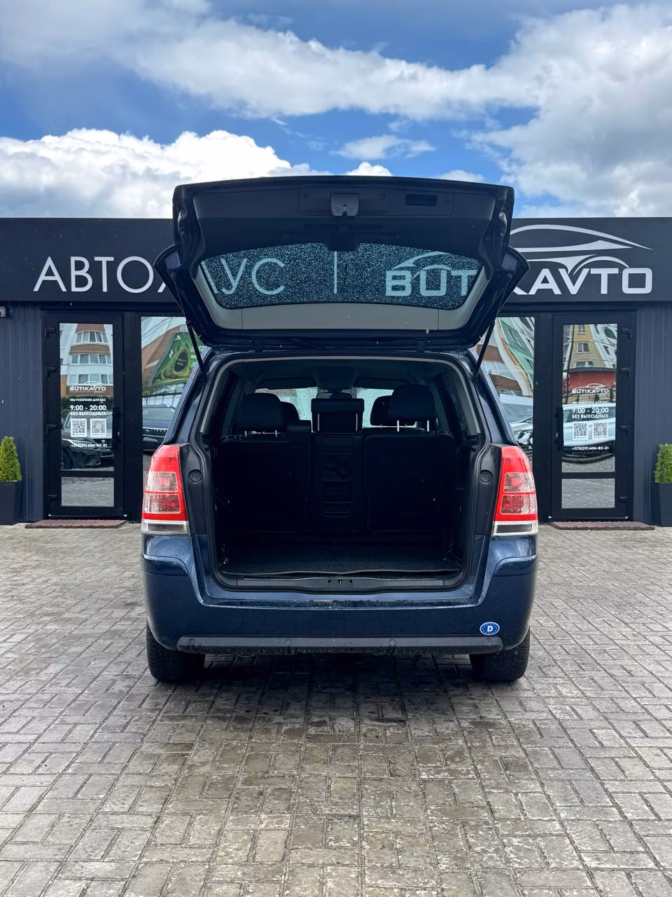 Opel Zafira фото 11