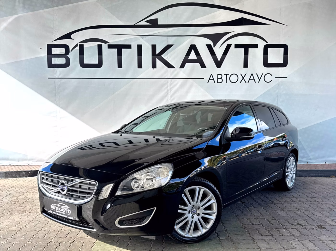 Volvo V60 фото 2