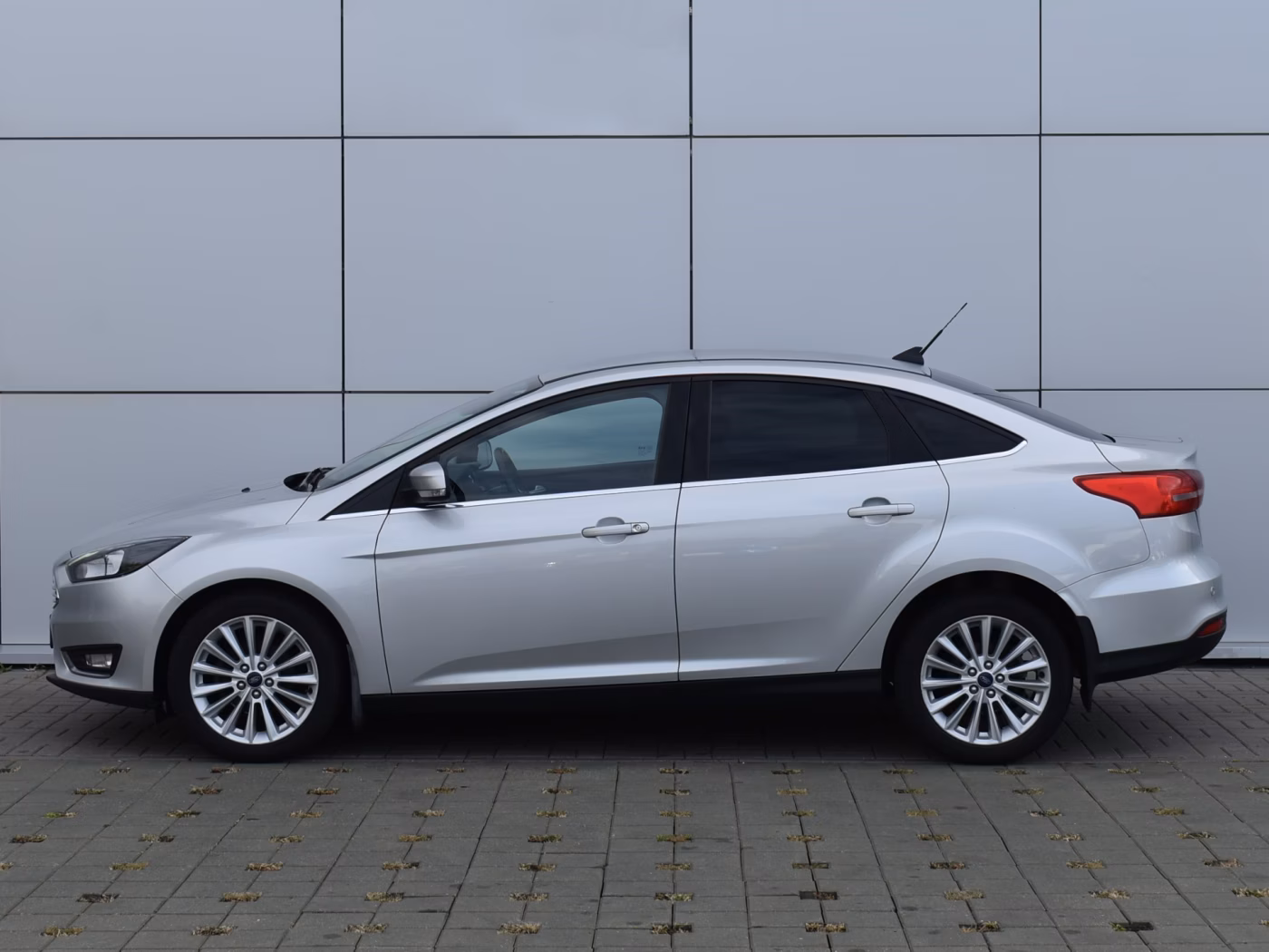Ford Focus фото 8
