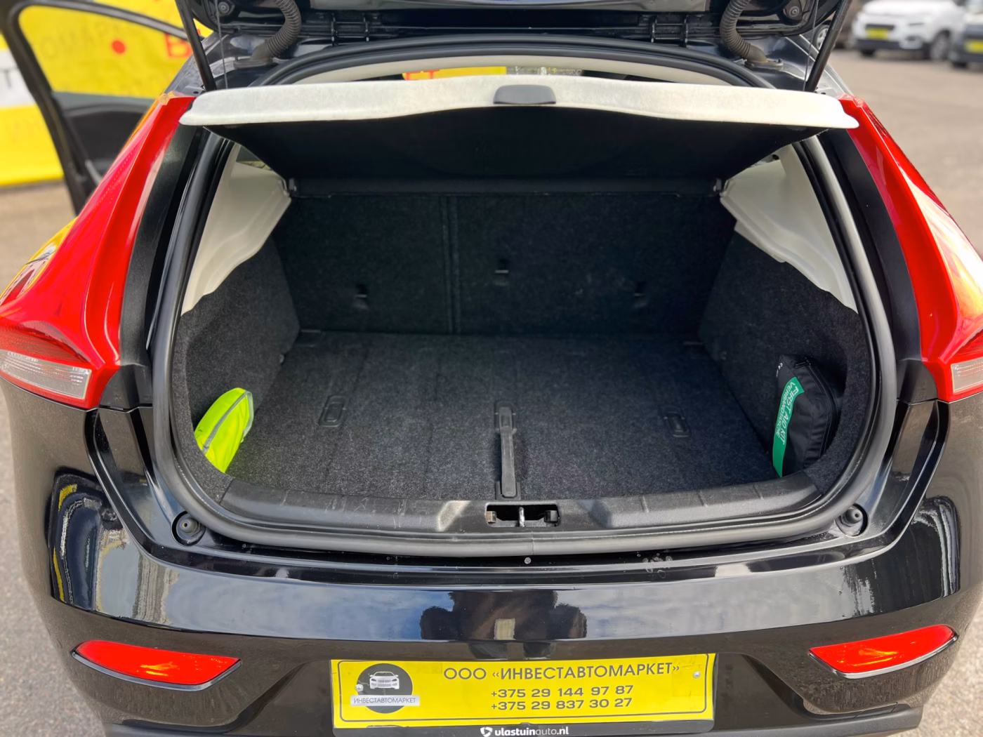 Volvo V40 фото 9